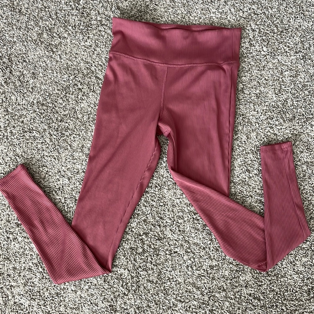 Forever 21 ribbed legging.